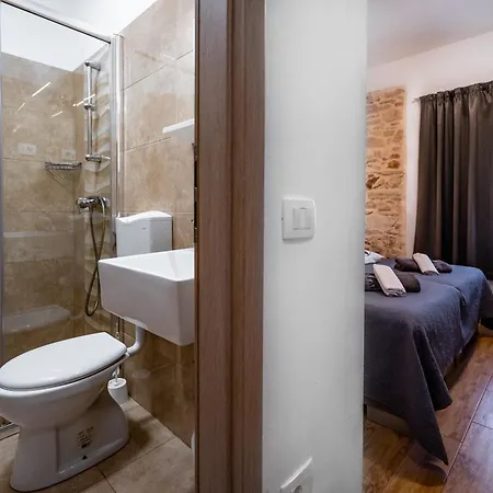 With Free Parking 3* Pula