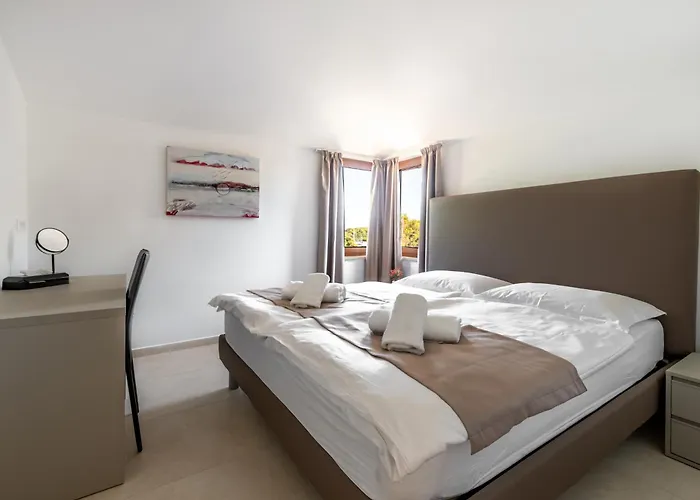 Bed & Breakfast With Free Parking Pula
