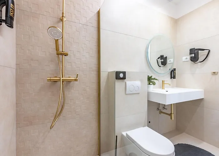 Couette-café With Free Parking