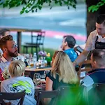 With Free Parking Bed & Breakfast Pula