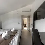 Bed & Breakfast With Free Parking