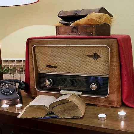 With Free Parking Panzió Póla